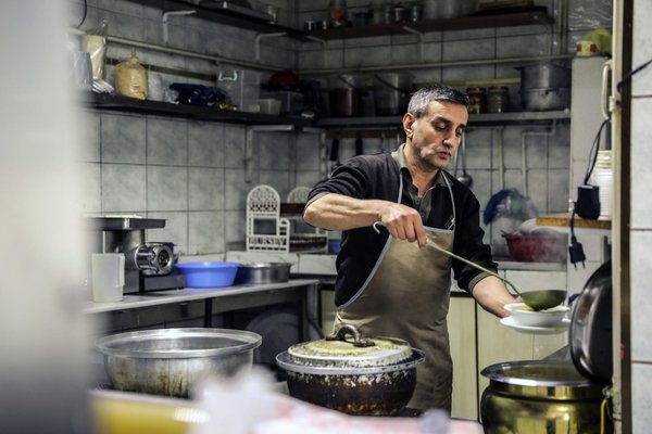 Wie kann ich meine Kücheneinrichtung regelmäßig updaten, ohne viel Geld auszugeben?